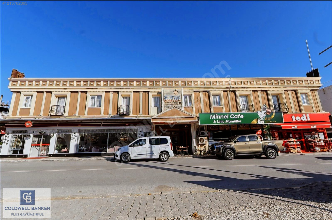 Çeşme Ilıca Merkez de Satılık 29 Odalı Butik Otel