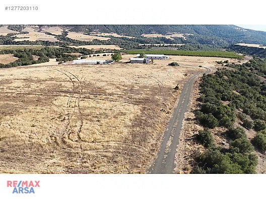 DENİZLİ ÇAL KARAPINARDA ELEKTRİK SU SORUNU OLMAYAN UYGUN ARSA